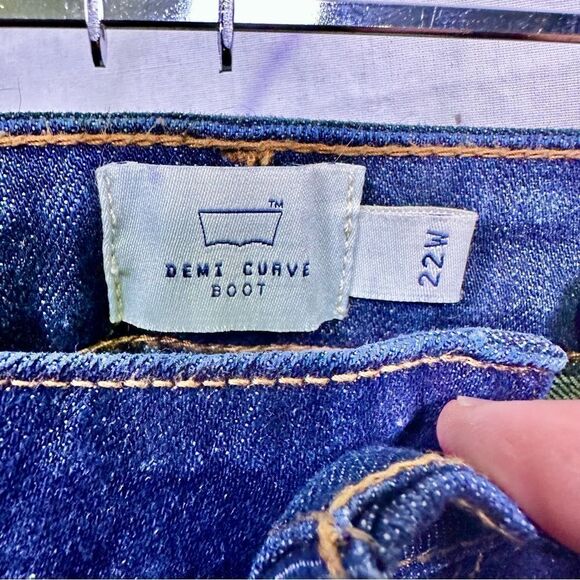 Levi’s Demi Curve Boot Cut Jeans- Size 22w - Picture 5 of 6